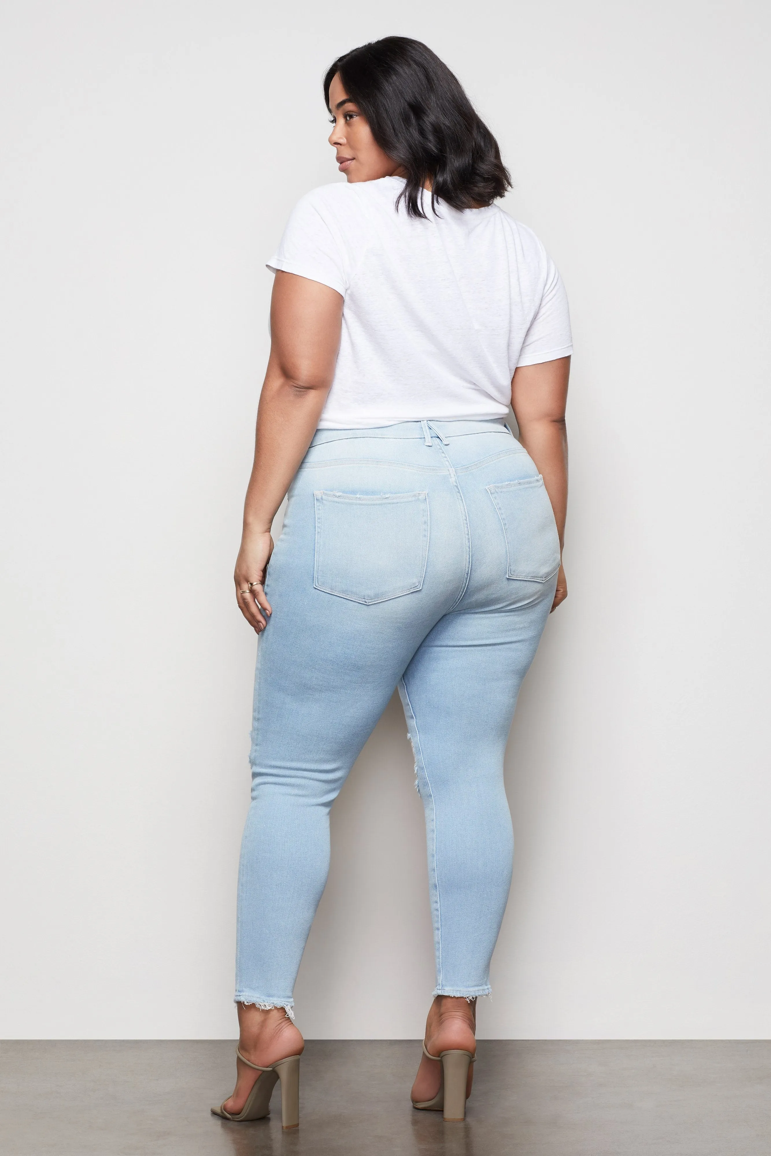 GOOD LEGS CROP | BLUE379