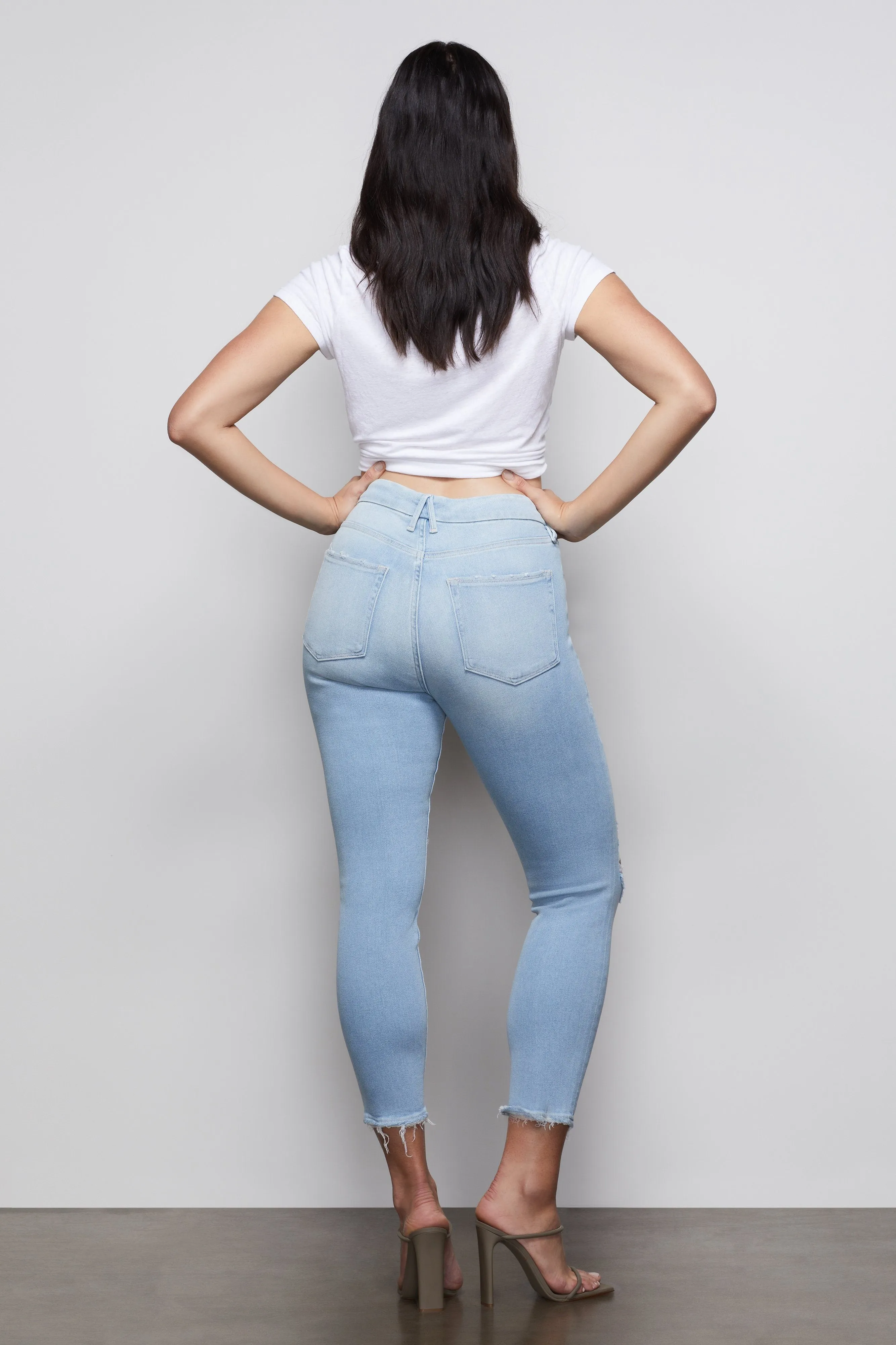 GOOD LEGS CROP | BLUE379