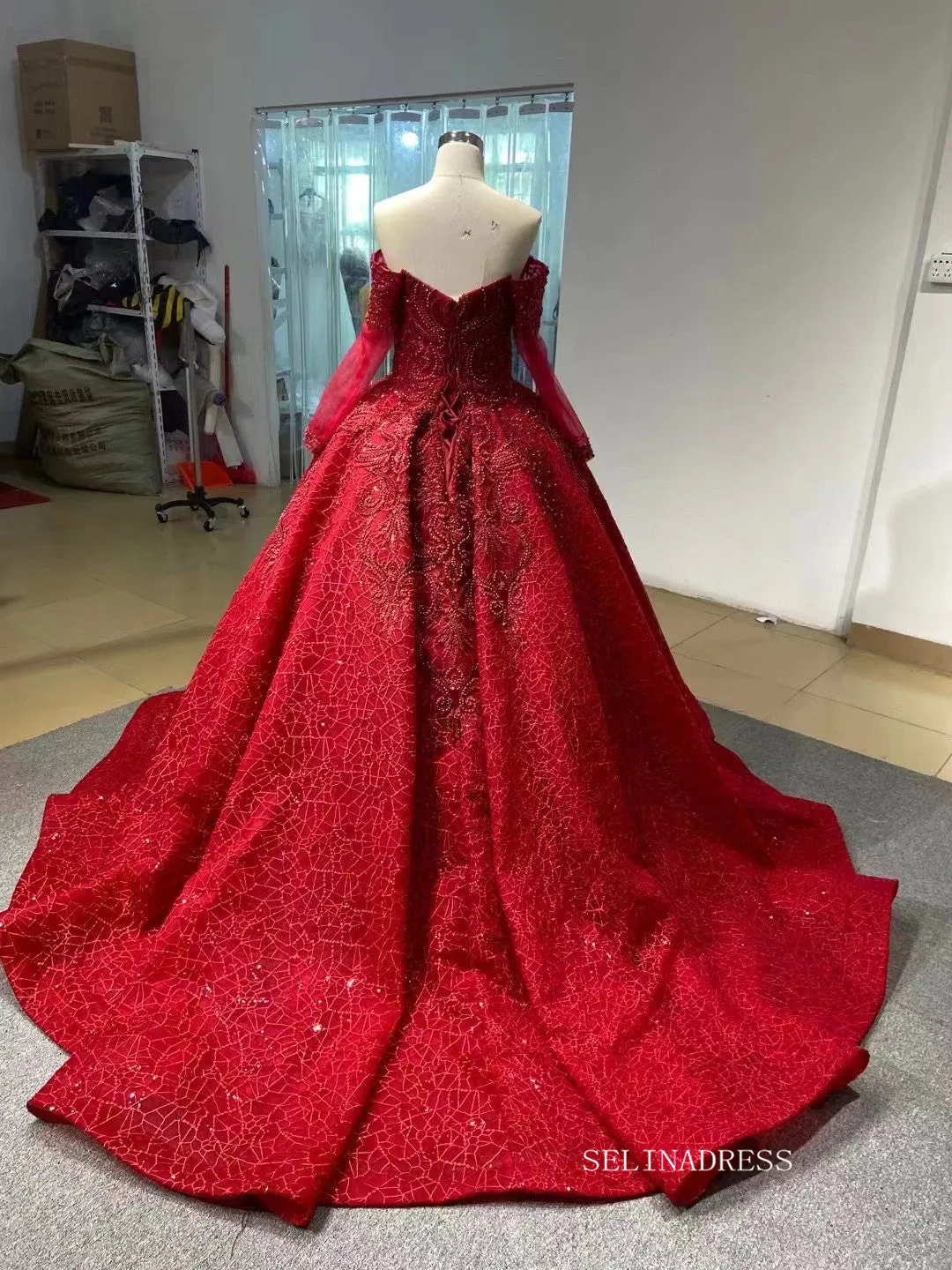 Luxury Strapless Long Sleeve Red Ball Gown Prom Dress Beaded Quincess Evening Gowns RSM67160