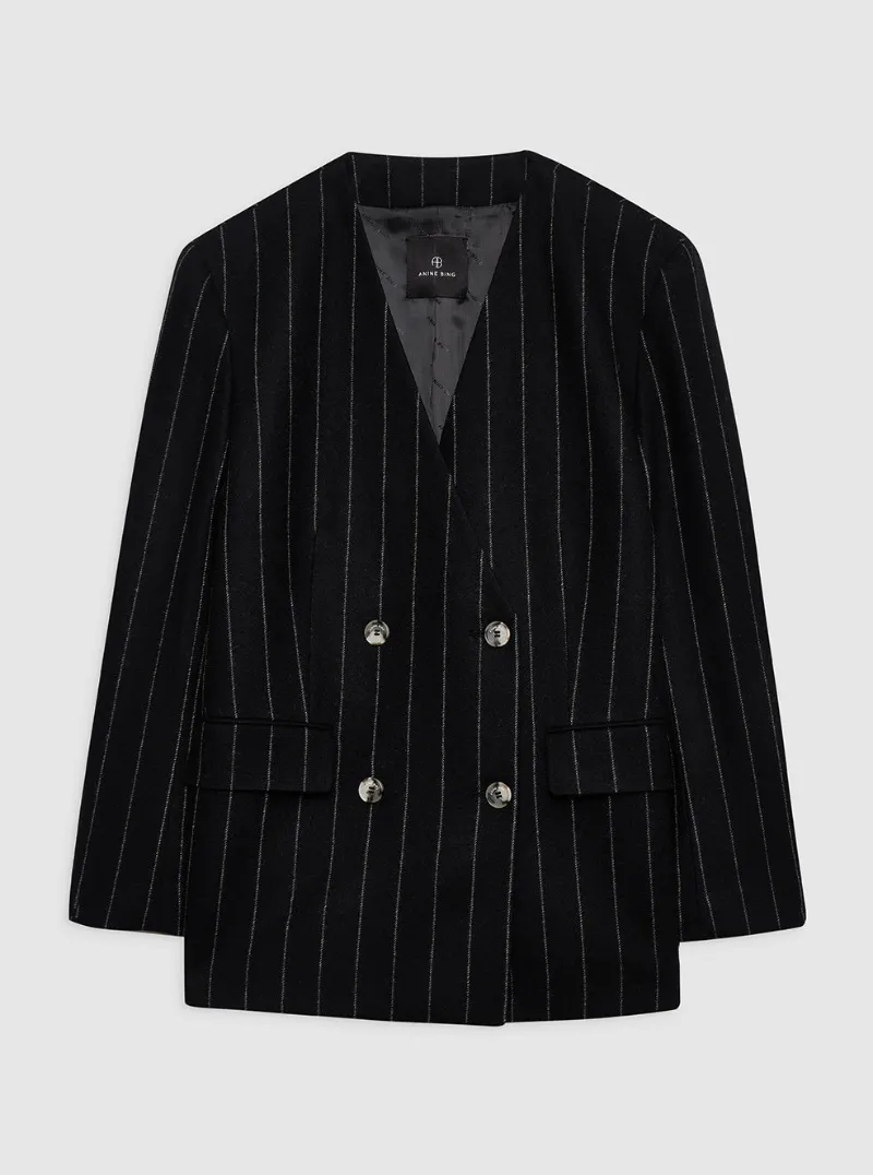 Maron Blazer in Dark Grey Pinstripe